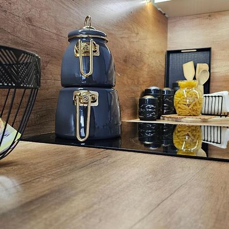 Value Living Apartment Ferizaj Eksteriør bilde