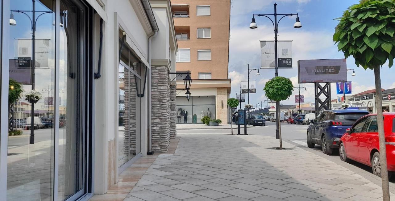 Value Living Apartment Ferizaj Eksteriør bilde