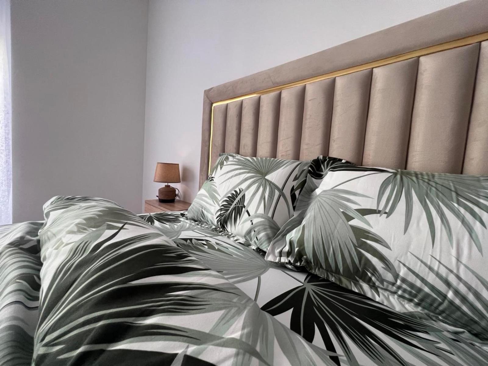 Value Living Apartment Ferizaj Eksteriør bilde