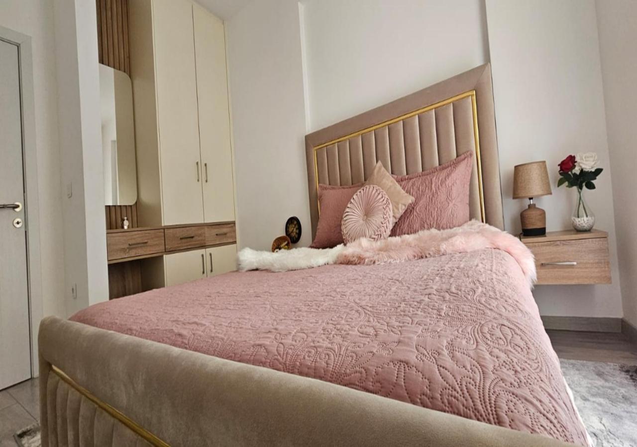 Value Living Apartment Ferizaj Eksteriør bilde