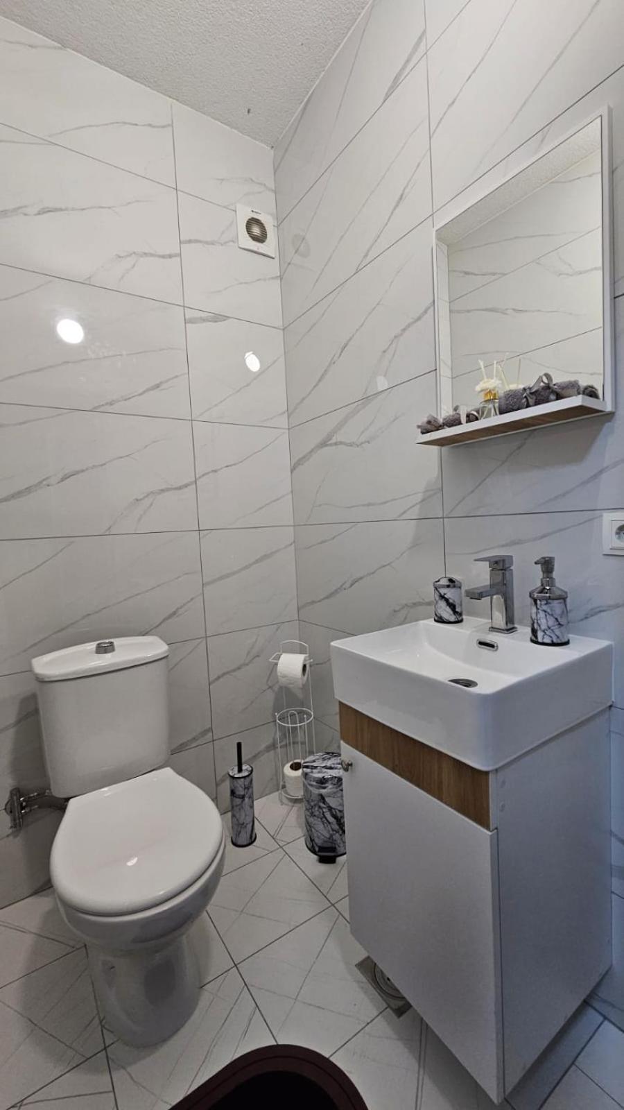 Value Living Apartment Ferizaj Eksteriør bilde